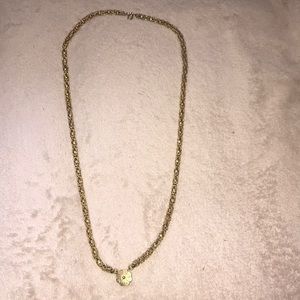 gold necklace with flower pendant 💕 vintage